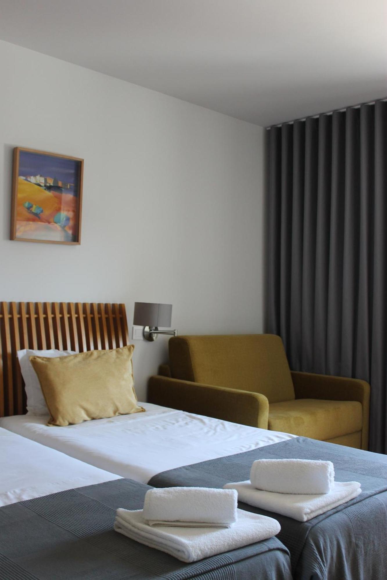 Hotel Paulo VI Рио Майор Екстериор снимка