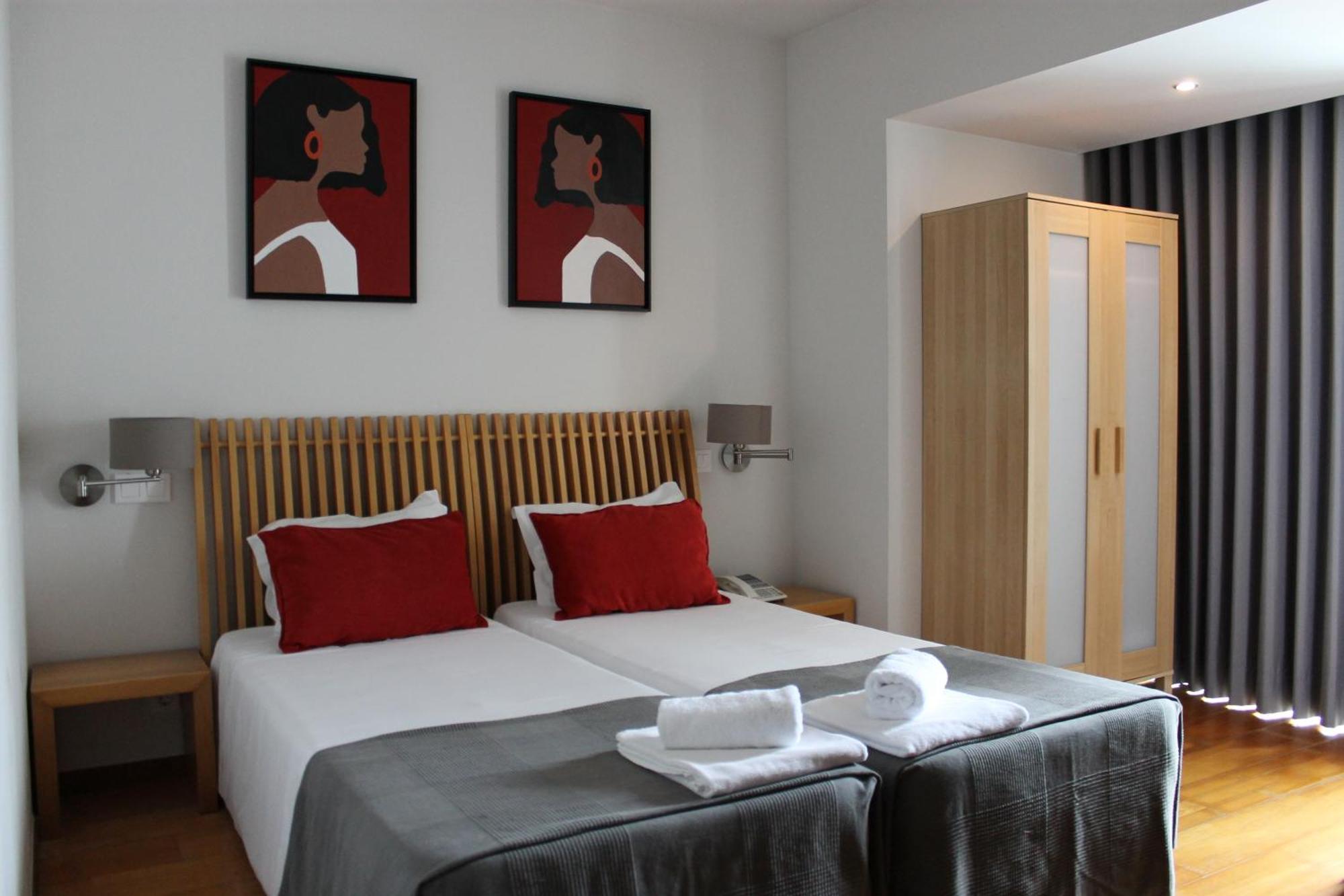 Hotel Paulo VI Рио Майор Екстериор снимка