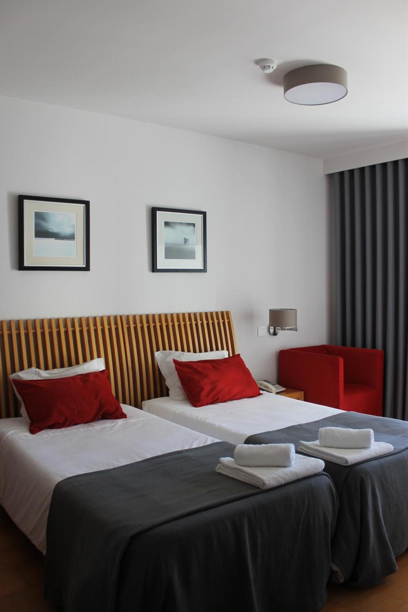 Hotel Paulo VI Рио Майор Екстериор снимка